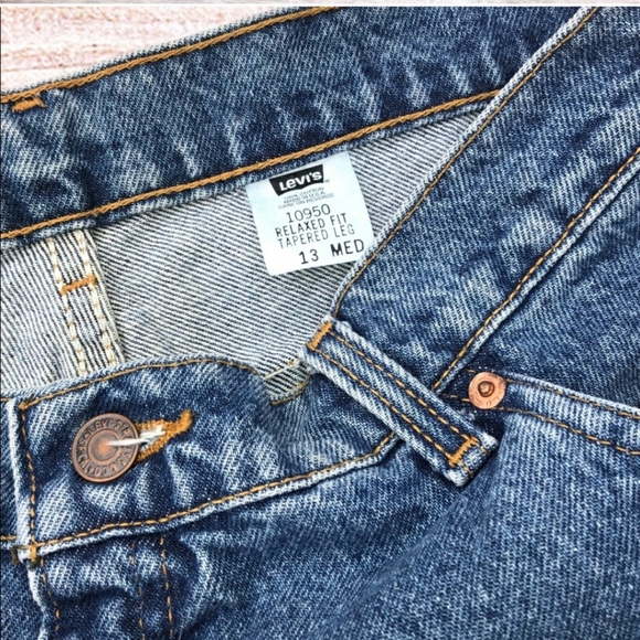 Levi’s Vintage 10950 Tapered Leg High Rise Jeans - Picture 3 of 7